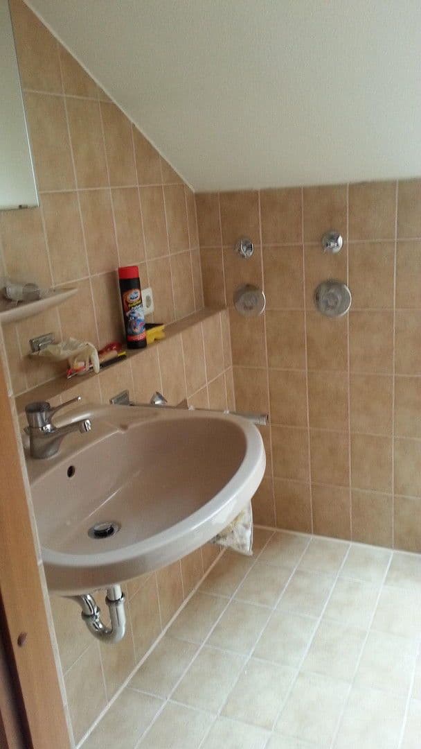 Pronájem bytu 3+1 74 m², Pforzheim, Bádensko-Württembersko Pronájem bytu 3+1 74 m², Pforzheim, Bádensko-Württembersko