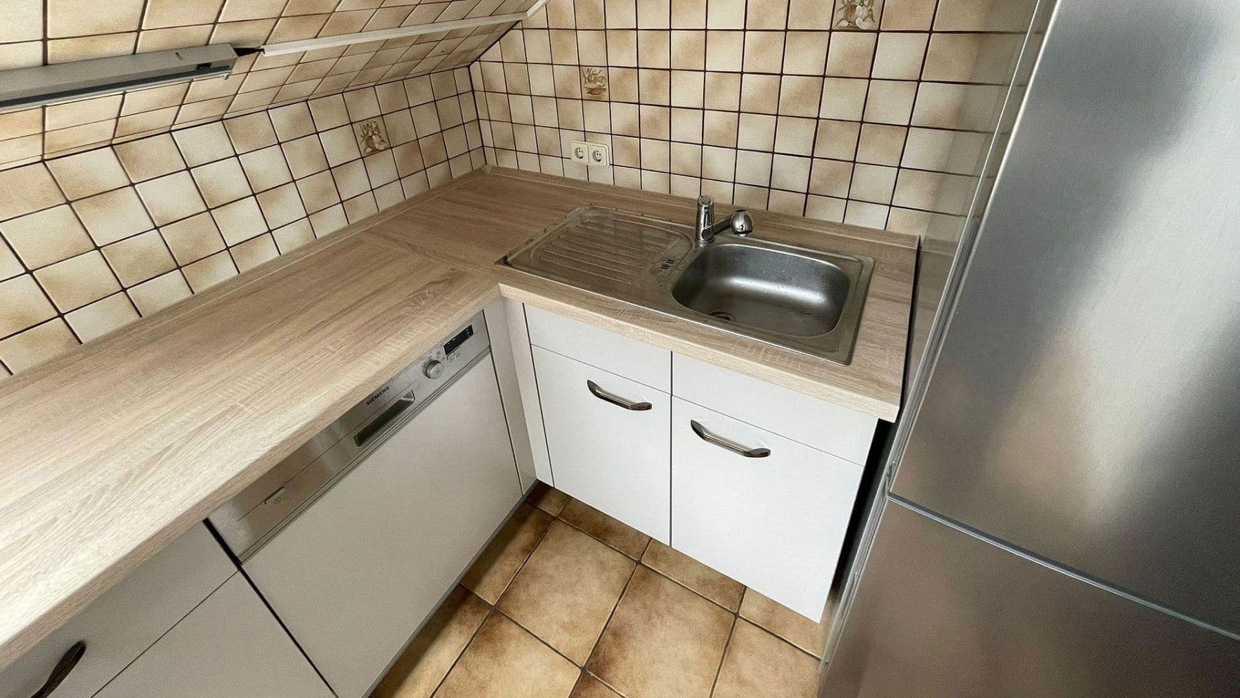 Pronájem bytu 3+1 74 m², Pforzheim, Bádensko-Württembersko Pronájem bytu 3+1 74 m², Pforzheim, Bádensko-Württembersko