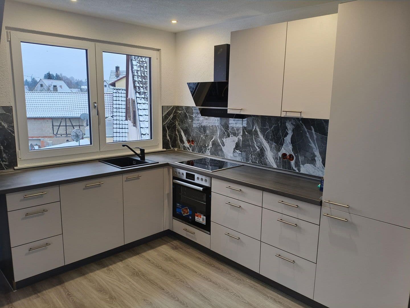 Pronájem bytu 3+1 87 m², Bad Rappenau, Bádensko-Württembersko Pronájem bytu 3+1 87 m², Bad Rappenau, Bádensko-Württembersko