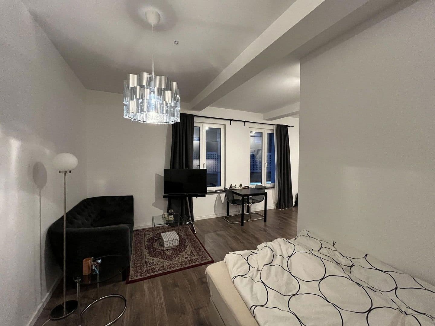 Pronájem bytu 1+1 34 m², Kölner Strasse 1, Leverkusen, Severní Porýní-Vestfálsko Pronájem bytu 1+1 34 m², Kölner Strasse 1, Leverkusen, Severní Porýní-Vestfálsko