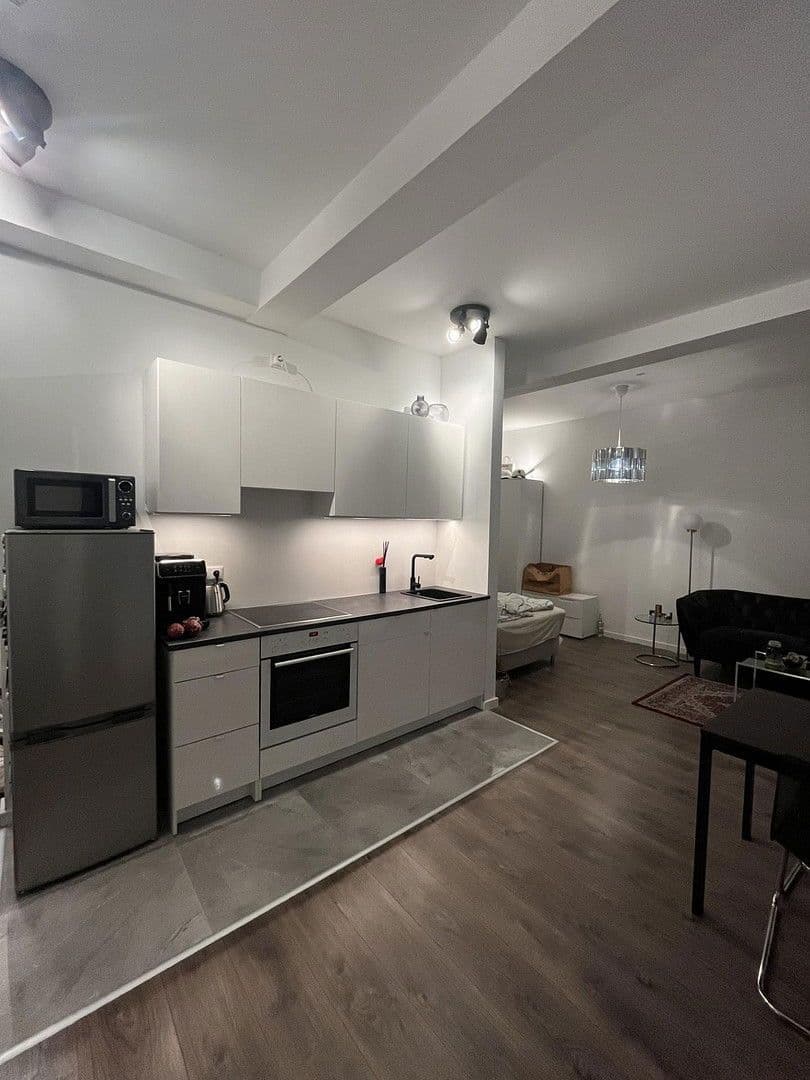 Pronájem bytu 1+1 34 m², Kölner Strasse 1, Leverkusen, Severní Porýní-Vestfálsko Pronájem bytu 1+1 34 m², Kölner Strasse 1, Leverkusen, Severní Porýní-Vestfálsko