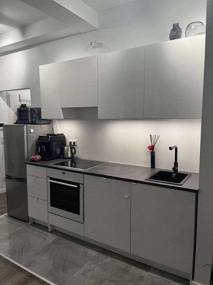 Pronájem bytu 1+1 34 m², Kölner Strasse 1, Leverkusen, Severní Porýní-Vestfálsko Pronájem bytu 1+1 34 m², Kölner Strasse 1, Leverkusen, Severní Porýní-Vestfálsko