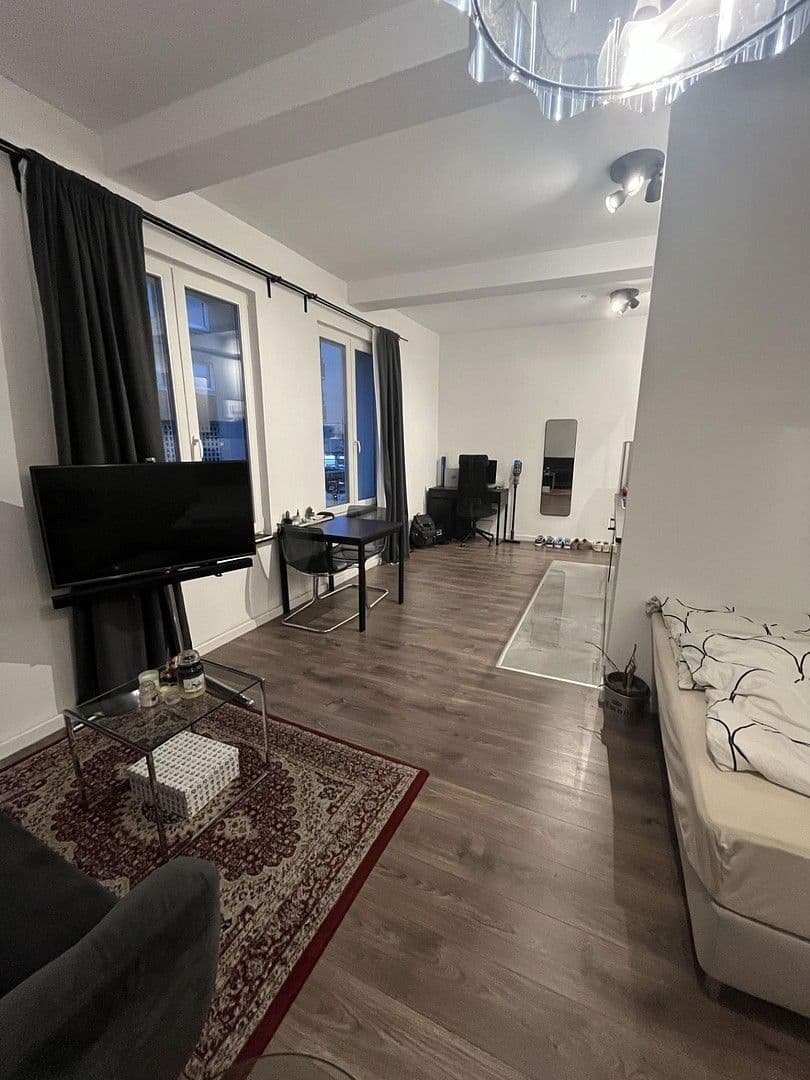 Pronájem bytu 1+1 34 m², Kölner Strasse 1, Leverkusen, Severní Porýní-Vestfálsko Pronájem bytu 1+1 34 m², Kölner Strasse 1, Leverkusen, Severní Porýní-Vestfálsko