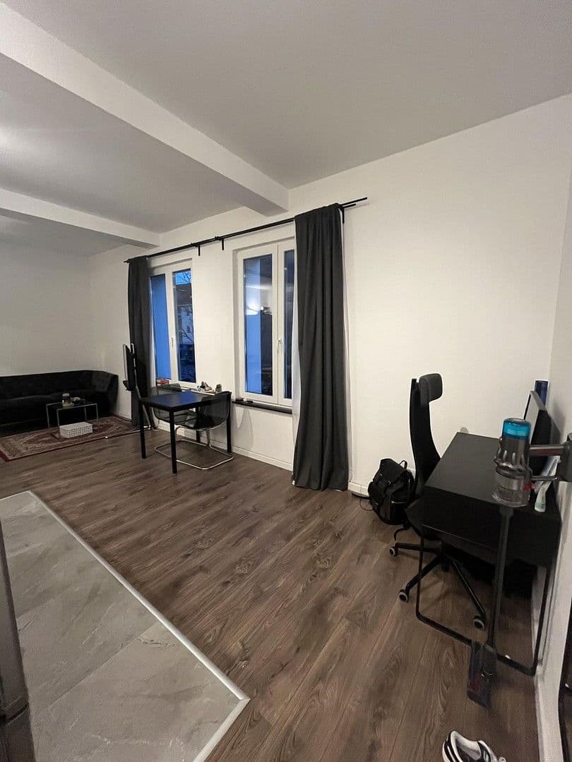 Pronájem bytu 1+1 34 m², Kölner Strasse 1, Leverkusen, Severní Porýní-Vestfálsko Pronájem bytu 1+1 34 m², Kölner Strasse 1, Leverkusen, Severní Porýní-Vestfálsko