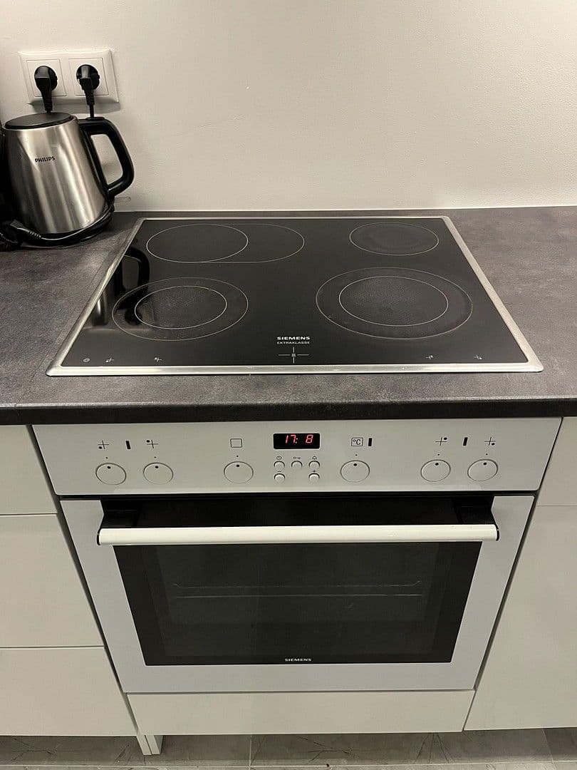 Pronájem bytu 1+1 34 m², Kölner Strasse 1, Leverkusen, Severní Porýní-Vestfálsko Pronájem bytu 1+1 34 m², Kölner Strasse 1, Leverkusen, Severní Porýní-Vestfálsko