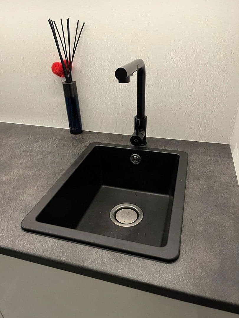 Pronájem bytu 1+1 34 m², Kölner Strasse 1, Leverkusen, Severní Porýní-Vestfálsko Pronájem bytu 1+1 34 m², Kölner Strasse 1, Leverkusen, Severní Porýní-Vestfálsko