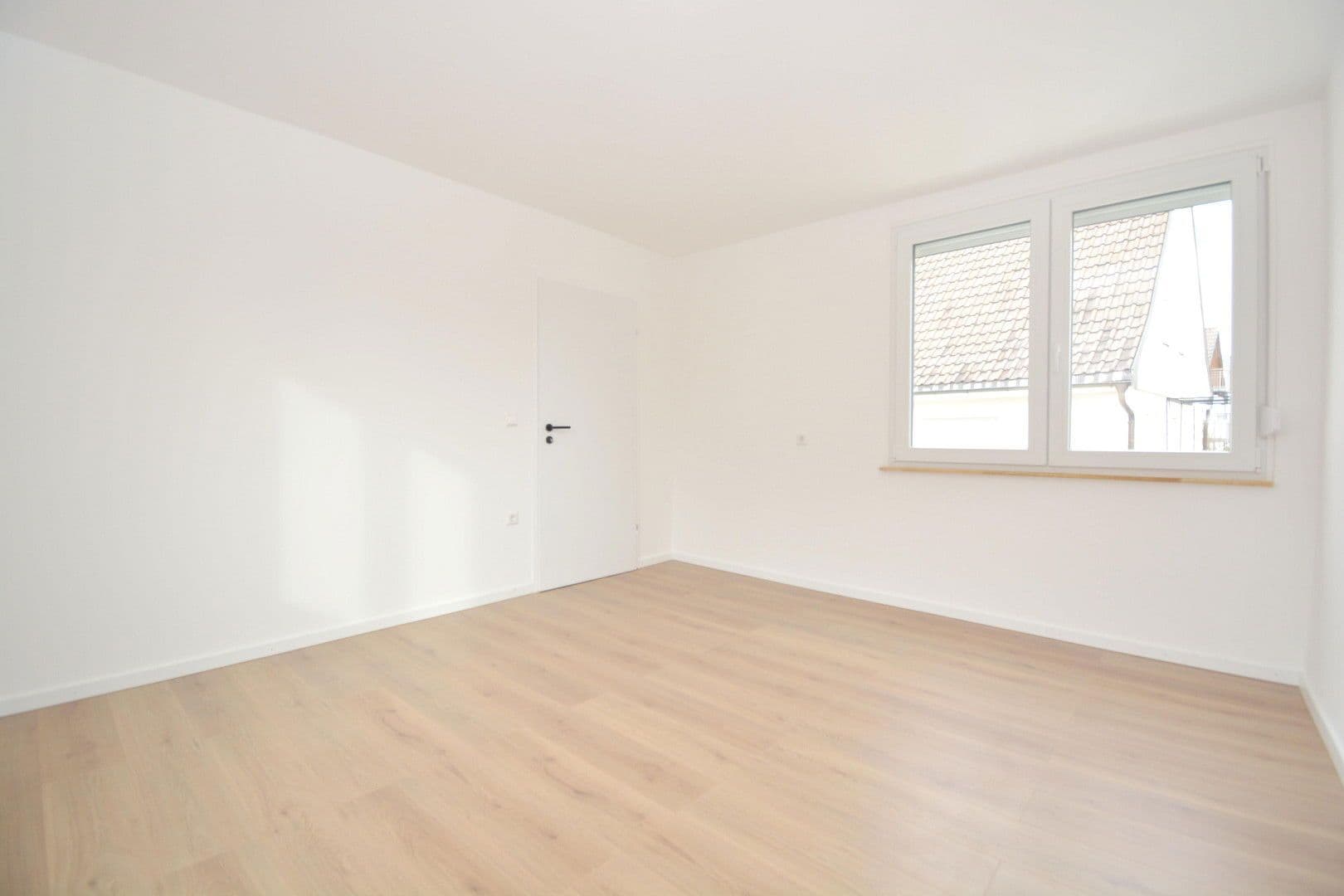Prodej domu 122 m², pozemek 116 m², Hauptstraße 21, Ebersdorf b.Coburg, Bavorsko Prodej domu 122 m², pozemek 116 m², Hauptstraße 21, Ebersdorf b.Coburg, Bavorsko
