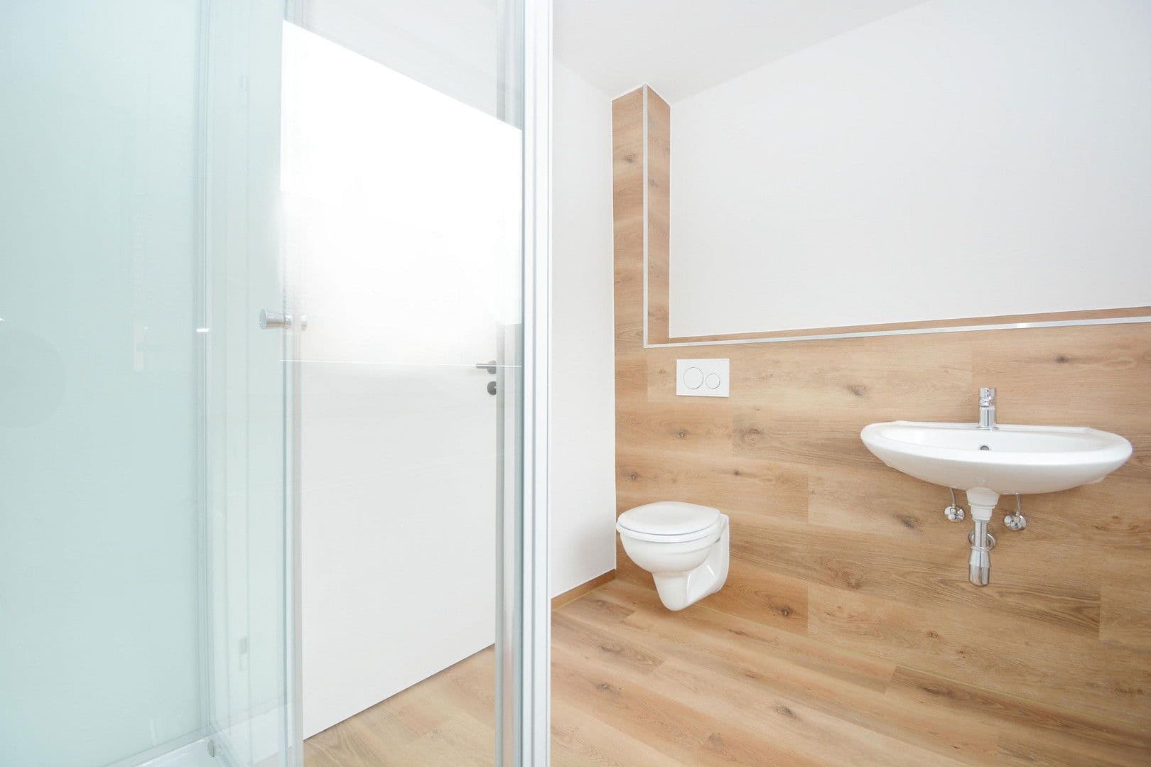 Prodej domu 122 m², pozemek 116 m², Hauptstraße 21, Ebersdorf b.Coburg, Bavorsko Prodej domu 122 m², pozemek 116 m², Hauptstraße 21, Ebersdorf b.Coburg, Bavorsko