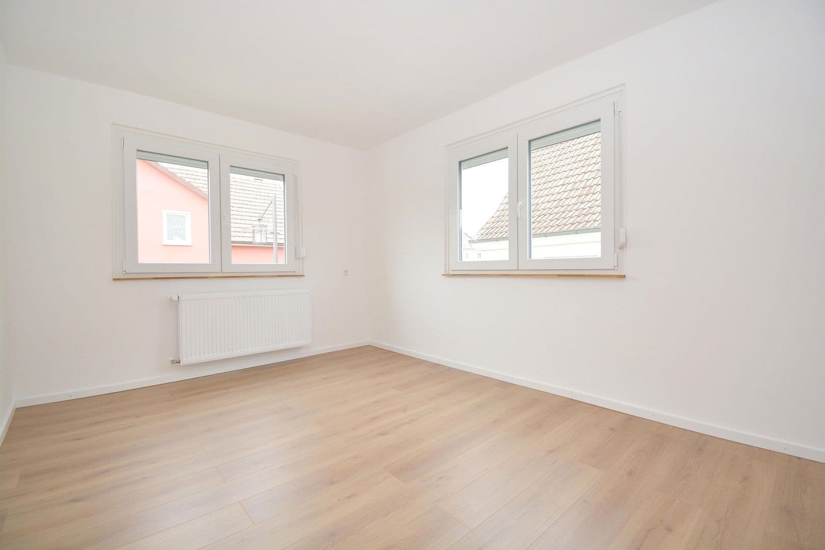 Prodej domu 122 m², pozemek 116 m², Hauptstraße 21, Ebersdorf b.Coburg, Bavorsko Prodej domu 122 m², pozemek 116 m², Hauptstraße 21, Ebersdorf b.Coburg, Bavorsko