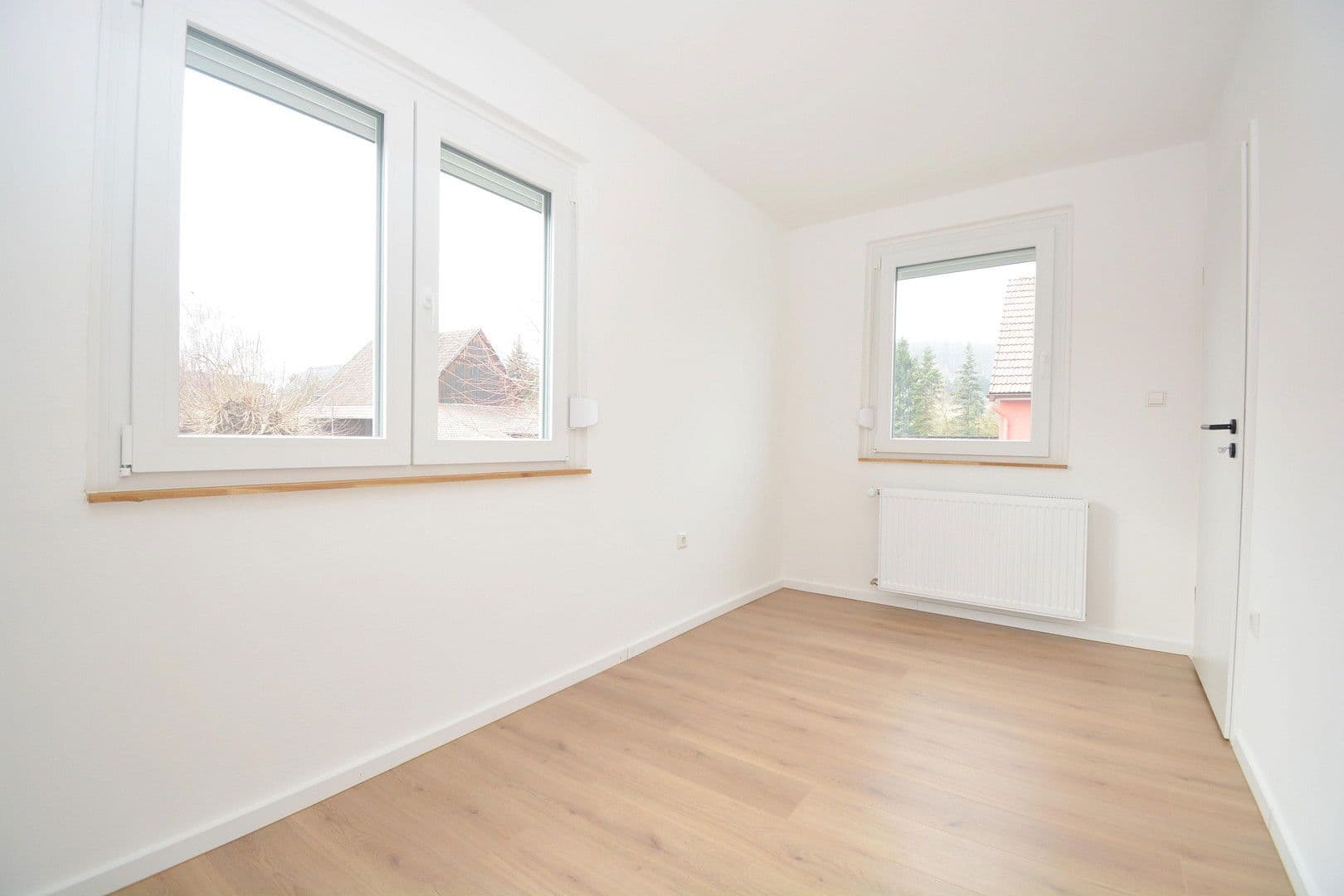 Prodej domu 122 m², pozemek 116 m², Hauptstraße 21, Ebersdorf b.Coburg, Bavorsko Prodej domu 122 m², pozemek 116 m², Hauptstraße 21, Ebersdorf b.Coburg, Bavorsko