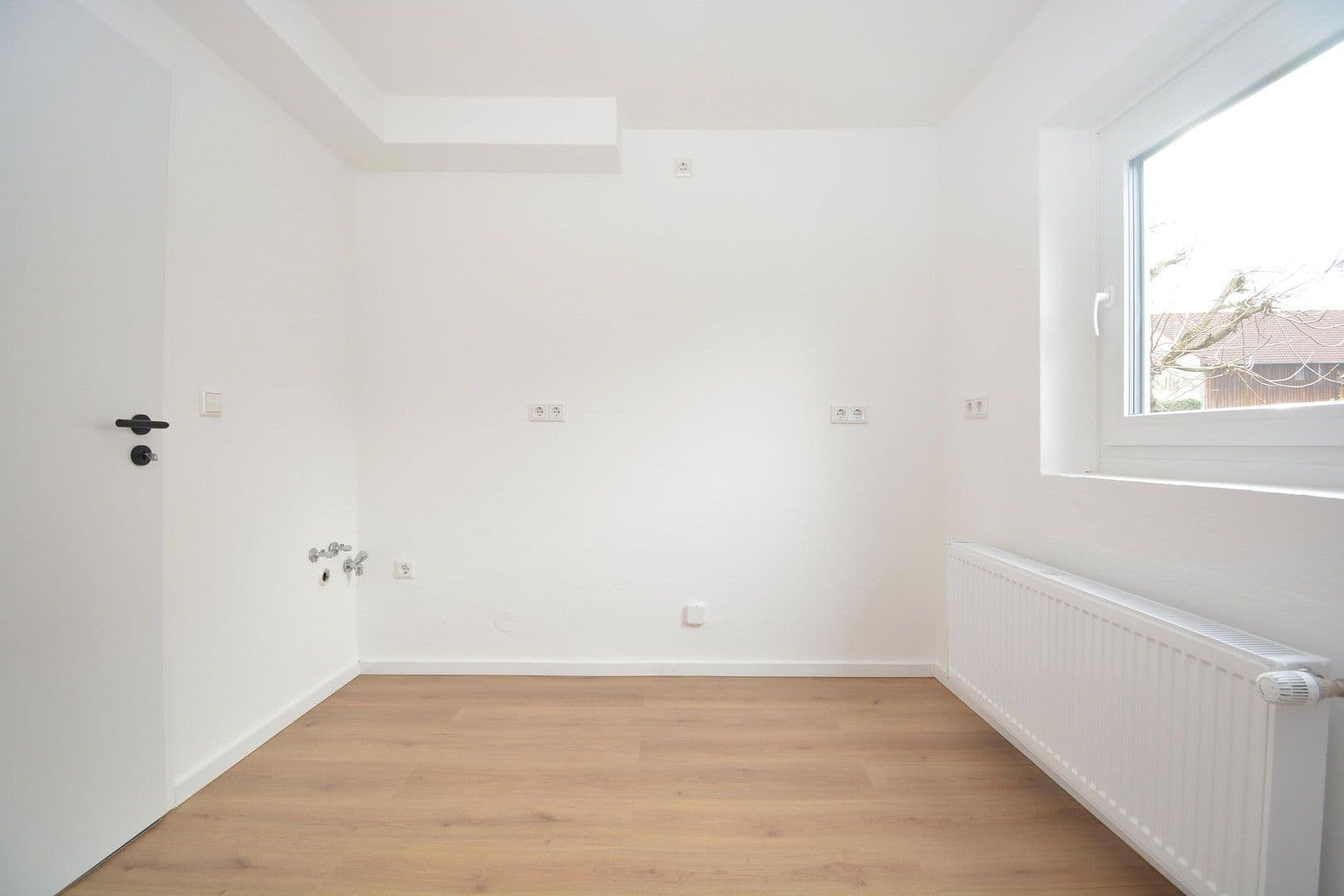Prodej domu 122 m², pozemek 116 m², Hauptstraße 21, Ebersdorf b.Coburg, Bavorsko Prodej domu 122 m², pozemek 116 m², Hauptstraße 21, Ebersdorf b.Coburg, Bavorsko