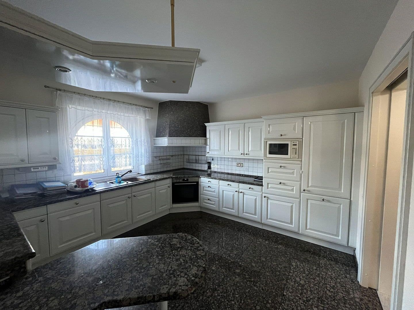 Prodej domu 400 m², pozemek 2.000 m², Birkenwaldstrasse 43, Fichtenau, Bádensko-Württembersko Prodej domu 400 m², pozemek 2.000 m², Birkenwaldstrasse 43, Fichtenau, Bádensko-Württembersko