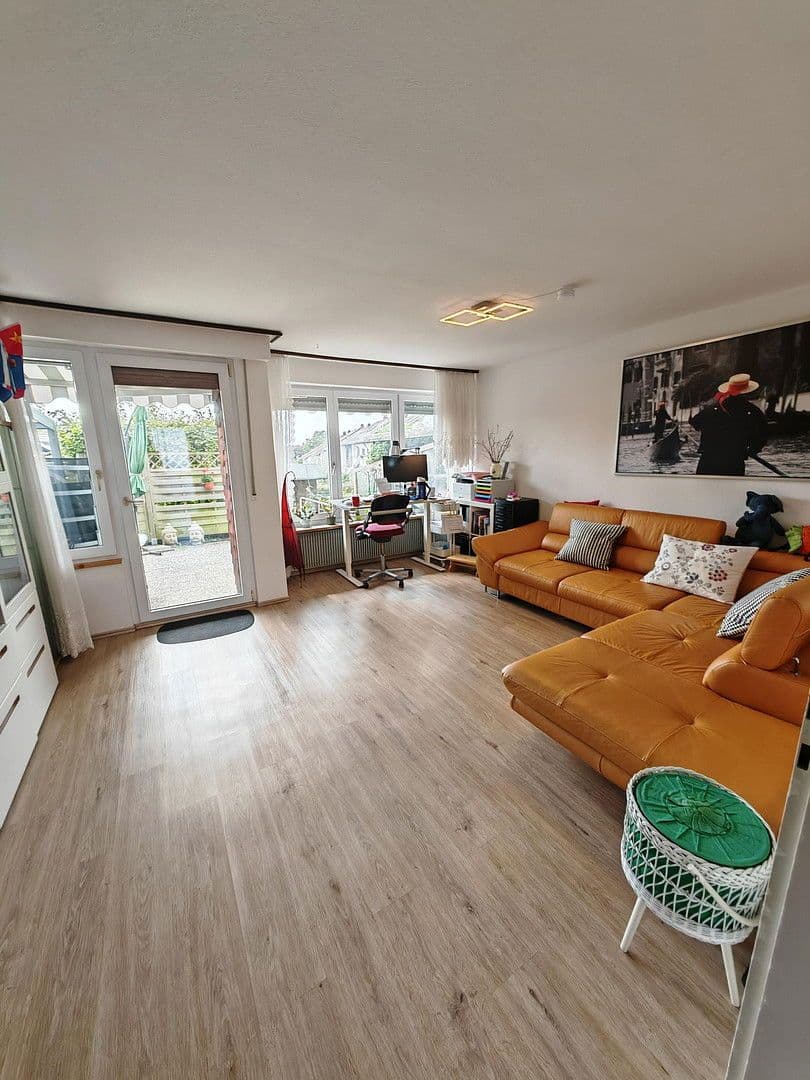 Prodej domu 98 m², pozemek 220 m², Villingen-Schwenningen, Bádensko-Württembersko Prodej domu 98 m², pozemek 220 m², Villingen-Schwenningen, Bádensko-Württembersko