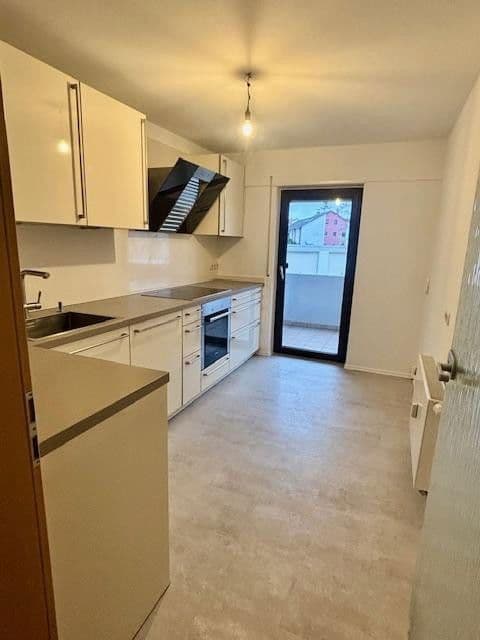 Prodej bytu 3+1 93 m², Schwetzingen, Bádensko-Württembersko Prodej bytu 3+1 93 m², Schwetzingen, Bádensko-Württembersko