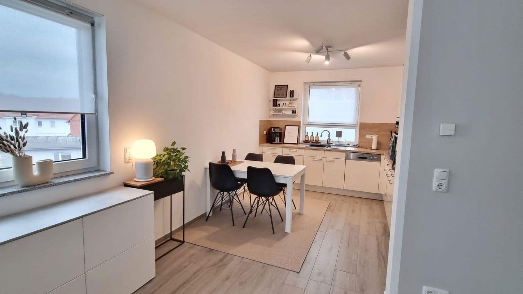 Prodej domu 450 m², pozemek 1.000 m², Ebsdorfergrund, Hessen Prodej domu 450 m², pozemek 1.000 m², Ebsdorfergrund, Hessen