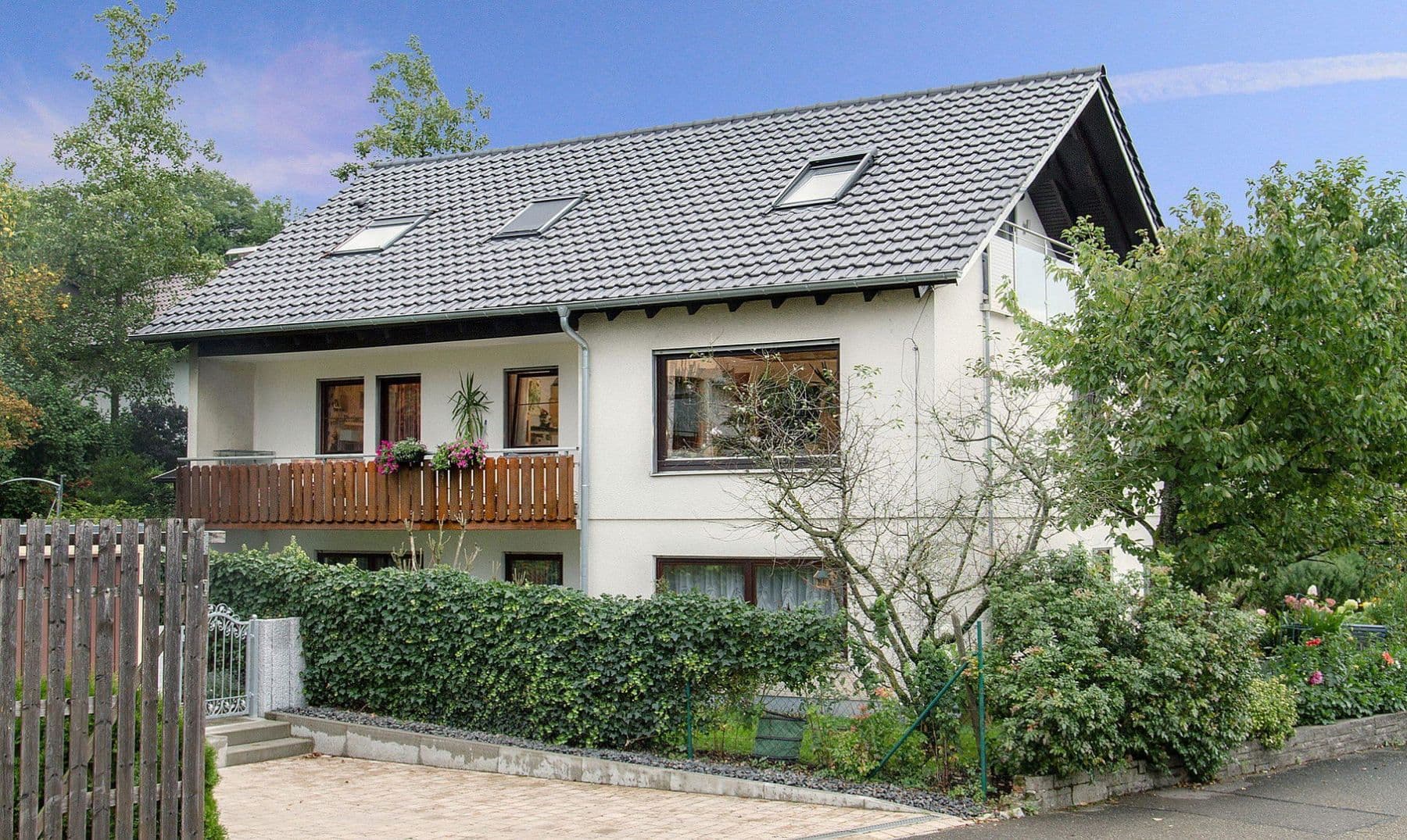 Prodej domu 530 m², pozemek 1.727 m², Kükenbrucherstr 24, Extertal, Severní Porýní-Vestfálsko Prodej domu 530 m², pozemek 1.727 m², Kükenbrucherstr 24, Extertal, Severní Porýní-Vestfálsko