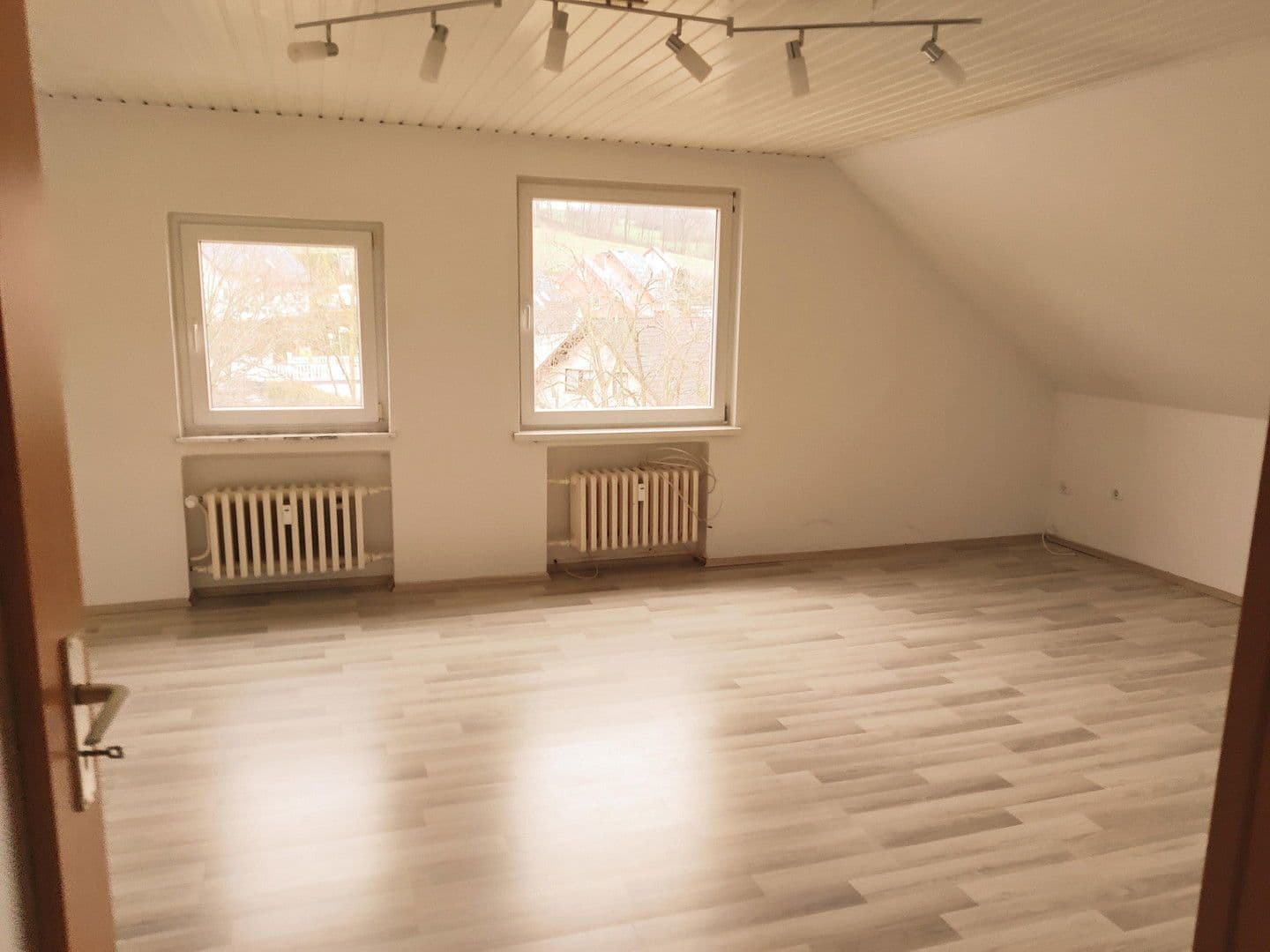 Prodej domu 530 m², pozemek 1.727 m², Kükenbrucherstr 24, Extertal, Severní Porýní-Vestfálsko Prodej domu 530 m², pozemek 1.727 m², Kükenbrucherstr 24, Extertal, Severní Porýní-Vestfálsko