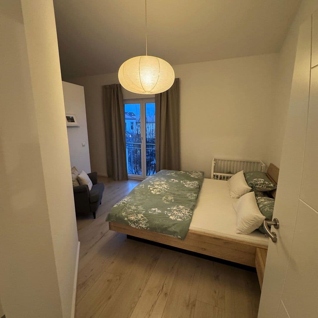 Pronájem bytu 3+1 100 m², Edenkoben, Porýní-Falc Pronájem bytu 3+1 100 m², Edenkoben, Porýní-Falc