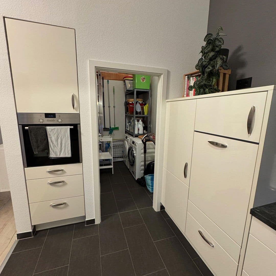 Pronájem bytu 3+1 100 m², Edenkoben, Porýní-Falc Pronájem bytu 3+1 100 m², Edenkoben, Porýní-Falc