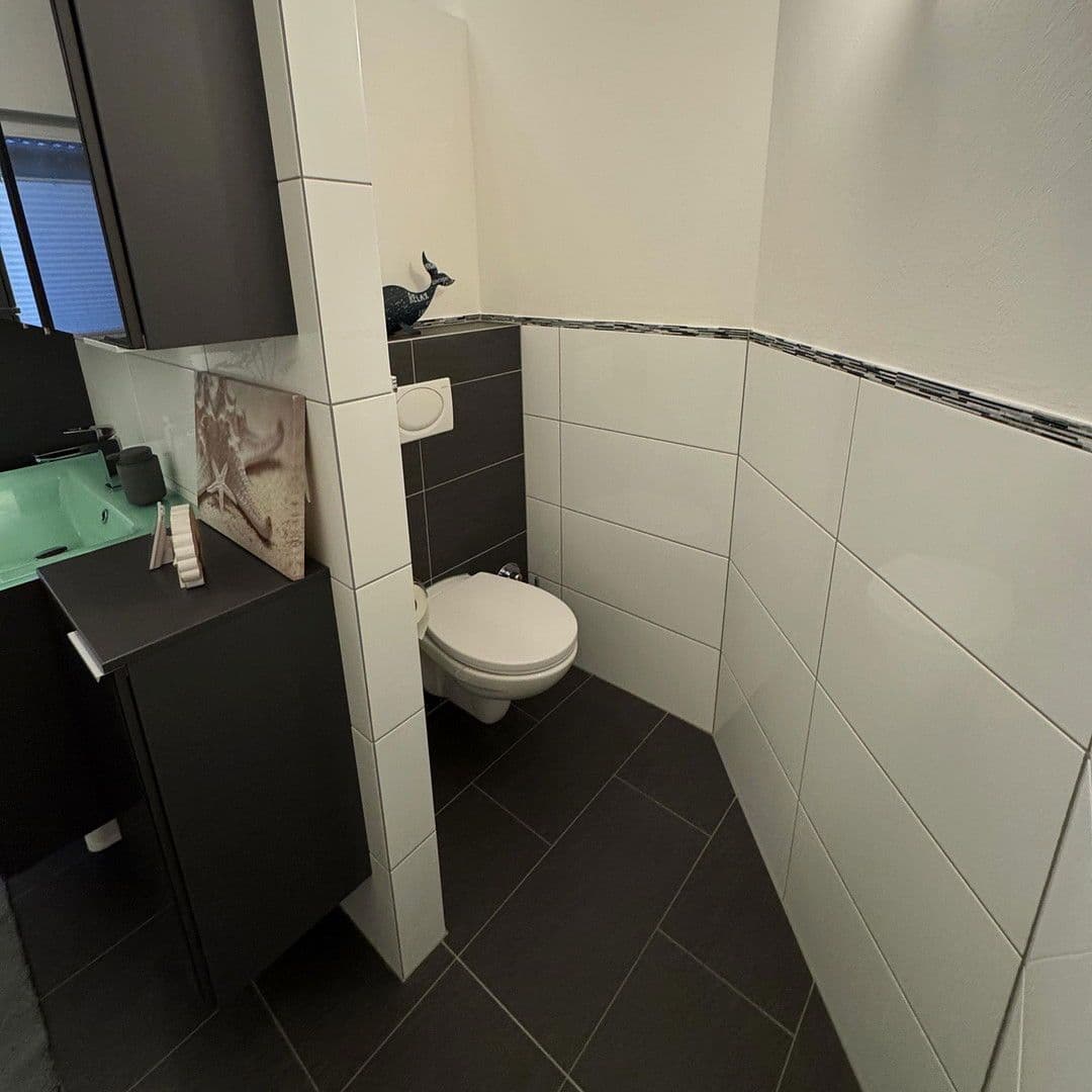 Pronájem bytu 3+1 100 m², Edenkoben, Porýní-Falc Pronájem bytu 3+1 100 m², Edenkoben, Porýní-Falc