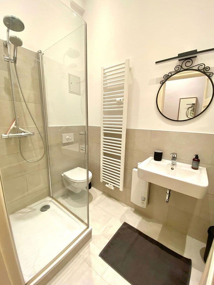 Pronájem bytu 1+kk 42 m², Berlin, Berlín Pronájem bytu 1+kk 42 m², Berlin, Berlín