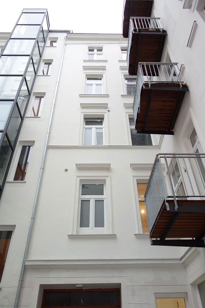 Pronájem bytu 1+kk 42 m², Berlin, Berlín Pronájem bytu 1+kk 42 m², Berlin, Berlín