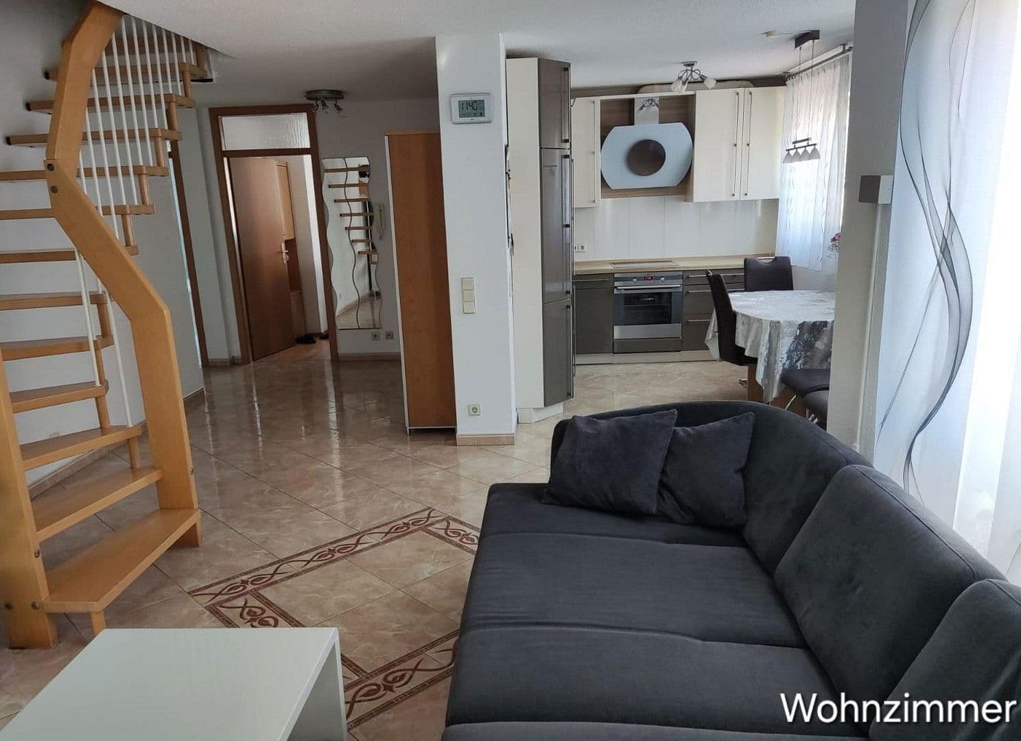 Prodej bytu 4+1 94 m², Friedrich-von-Heyd-Strasse, Weinsberg, Bádensko-Württembersko Prodej bytu 4+1 94 m², Friedrich-von-Heyd-Strasse, Weinsberg, Bádensko-Württembersko