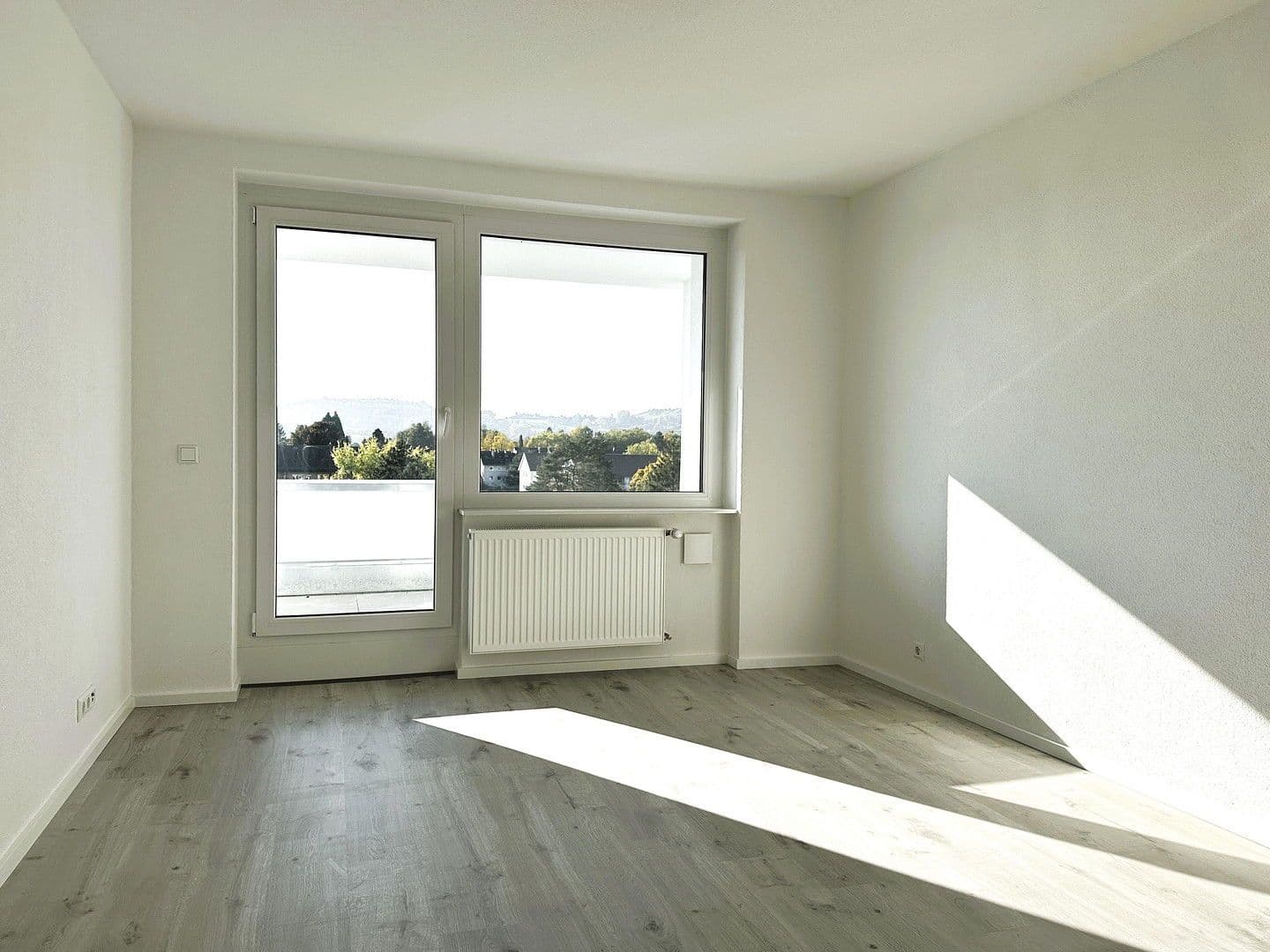 Pronájem bytu 2+kk 46 m², Fichtestr. 42, Singen (Hohentwiel), Bádensko-Württembersko Pronájem bytu 2+kk 46 m², Fichtestr. 42, Singen (Hohentwiel), Bádensko-Württembersko