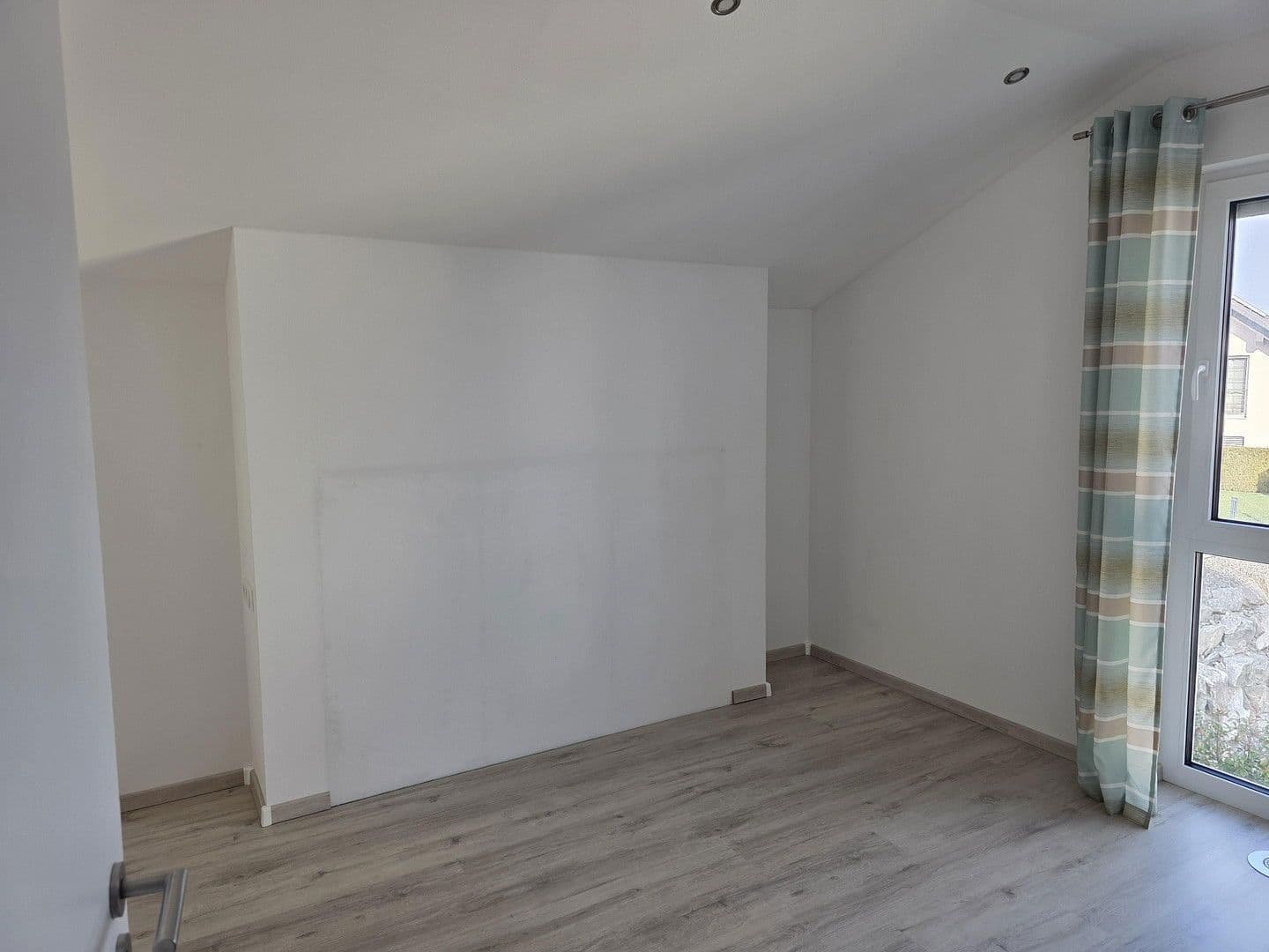 Prodej domu 167 m², pozemek 603 m², Niedereschach, Bádensko-Württembersko Prodej domu 167 m², pozemek 603 m², Niedereschach, Bádensko-Württembersko
