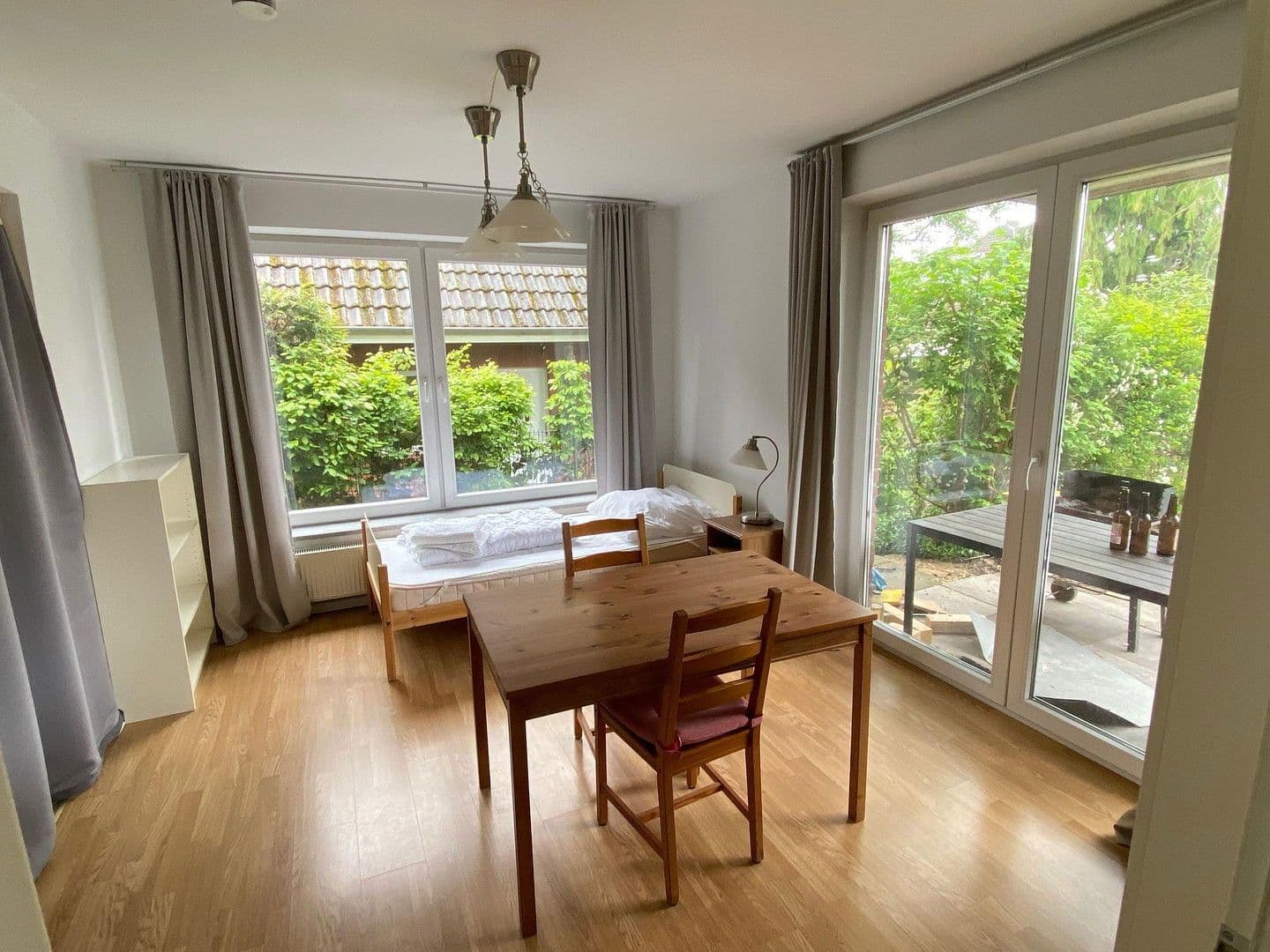 Pronájem bytu 4+1 130 m², Elbgaustr. 79B, Hamburg, Hamburg Pronájem bytu 4+1 130 m², Elbgaustr. 79B, Hamburg, Hamburg