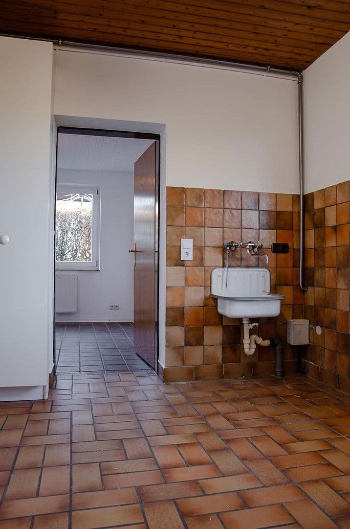 Prodej domu 206 m², pozemek 1.000 m², Quarrendorfer Weg 8, Toppenstedt, Dolní Sasko Prodej domu 206 m², pozemek 1.000 m², Quarrendorfer Weg 8, Toppenstedt, Dolní Sasko