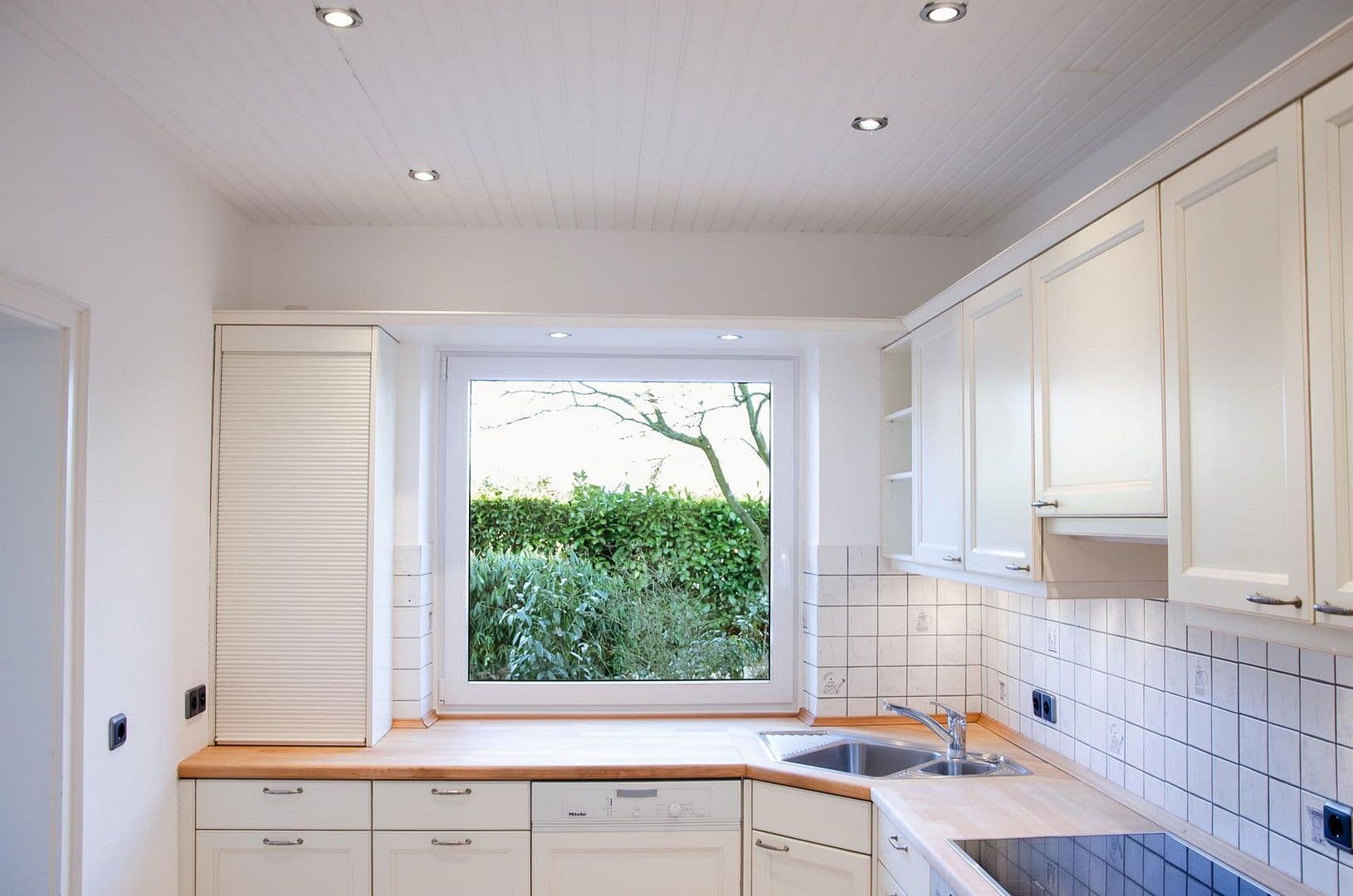 Prodej domu 206 m², pozemek 1.000 m², Quarrendorfer Weg 8, Toppenstedt, Dolní Sasko Prodej domu 206 m², pozemek 1.000 m², Quarrendorfer Weg 8, Toppenstedt, Dolní Sasko