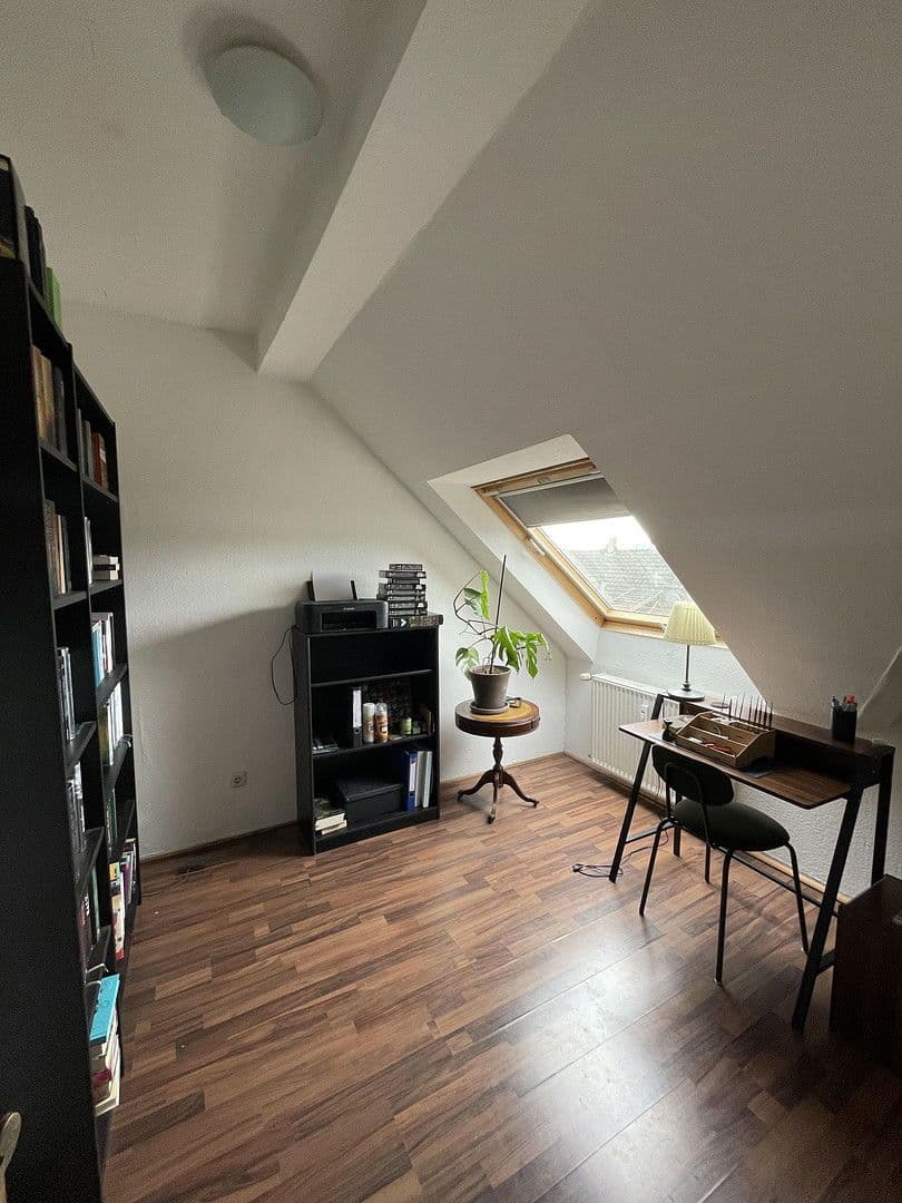 Pronájem bytu 3+1 79 m², Düsseldorfer Str. 7, Essen, Severní Porýní-Vestfálsko Pronájem bytu 3+1 79 m², Düsseldorfer Str. 7, Essen, Severní Porýní-Vestfálsko