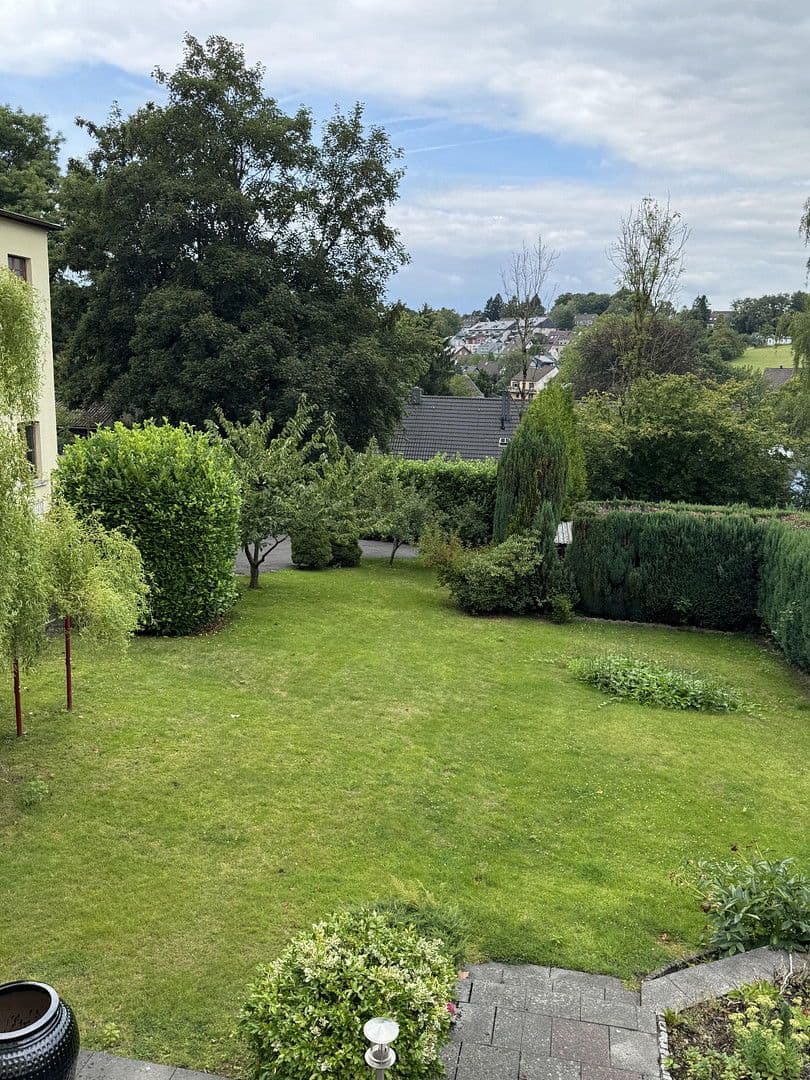 Pronájem bytu 5+kk 150 m², Wupperstr. 101, Solingen, Severní Porýní-Vestfálsko Pronájem bytu 5+kk 150 m², Wupperstr. 101, Solingen, Severní Porýní-Vestfálsko