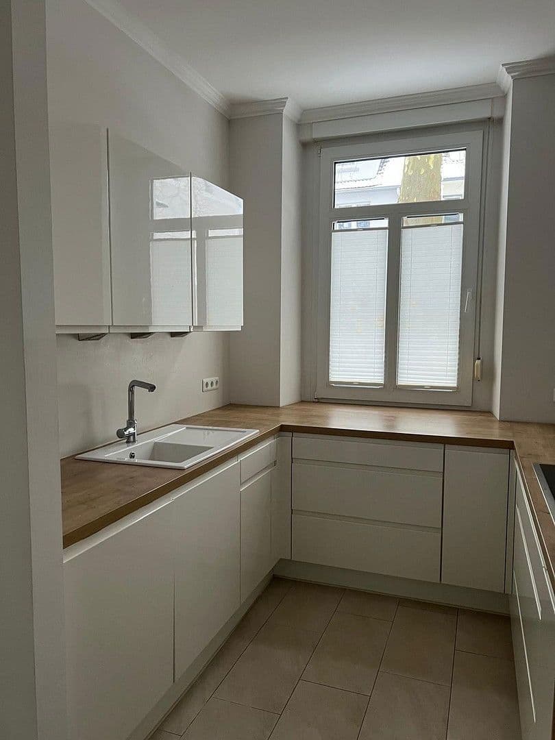Pronájem bytu 5+kk 150 m², Wupperstr. 101, Solingen, Severní Porýní-Vestfálsko Pronájem bytu 5+kk 150 m², Wupperstr. 101, Solingen, Severní Porýní-Vestfálsko
