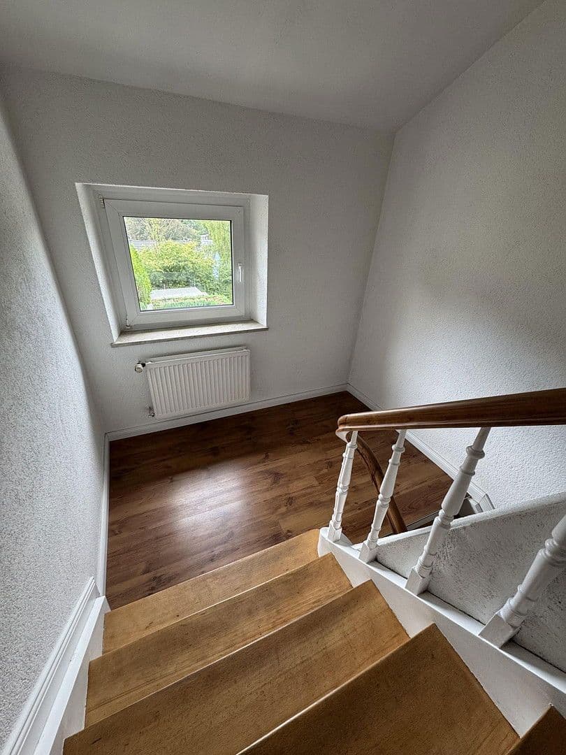 Pronájem bytu 5+kk 150 m², Wupperstr. 101, Solingen, Severní Porýní-Vestfálsko Pronájem bytu 5+kk 150 m², Wupperstr. 101, Solingen, Severní Porýní-Vestfálsko