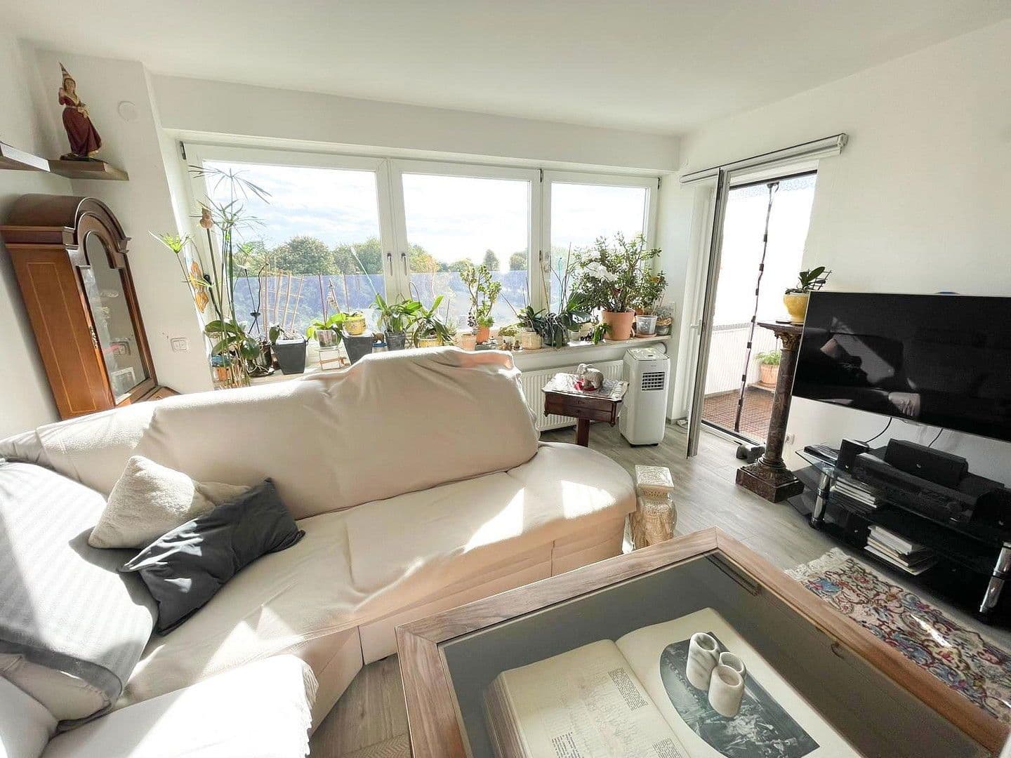 Prodej bytu 4+1 90 m², Albert-Roßhaupterstraße 14, München, Bavorsko Prodej bytu 4+1 90 m², Albert-Roßhaupterstraße 14, München, Bavorsko