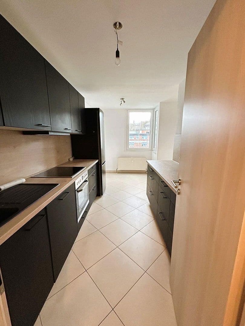 Pronájem bytu 2+1 66 m², Reginharstraße 2, Bergisch Gladbach, Severní Porýní-Vestfálsko Pronájem bytu 2+1 66 m², Reginharstraße 2, Bergisch Gladbach, Severní Porýní-Vestfálsko