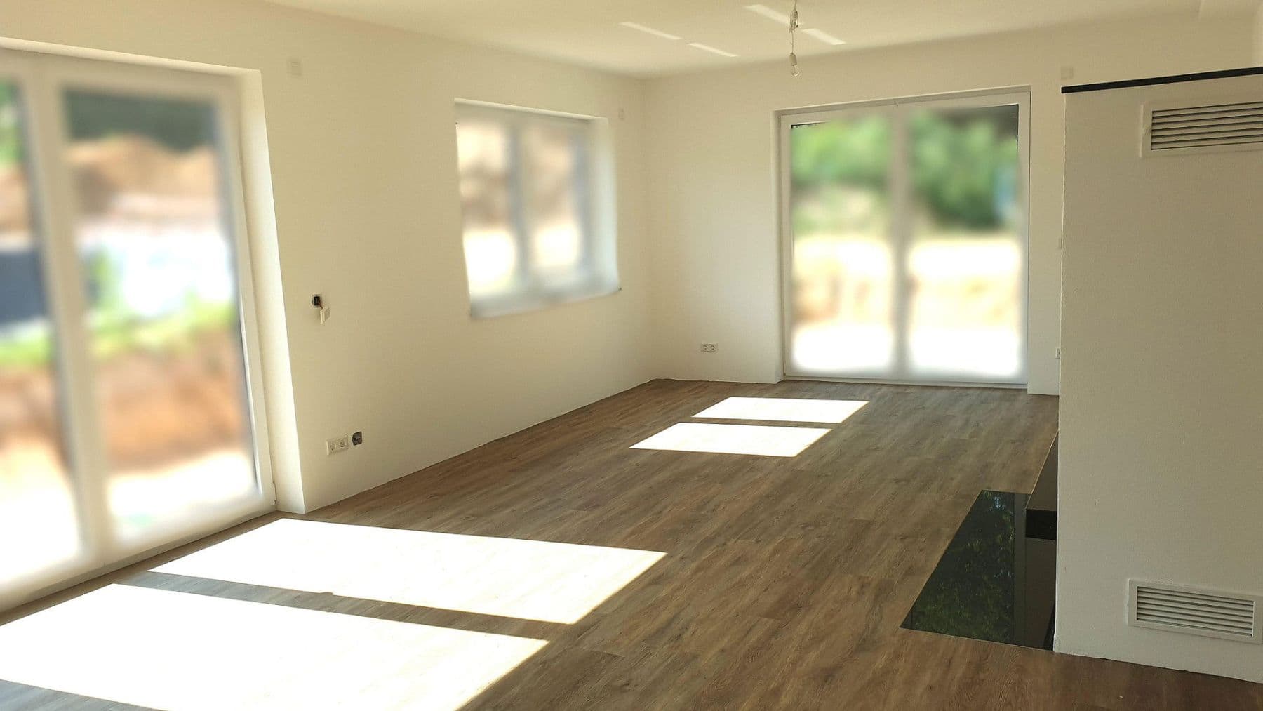 Pronájem bytu 3+1 126 m², Hummelskuppe, Petersberg, Hessen Pronájem bytu 3+1 126 m², Hummelskuppe, Petersberg, Hessen