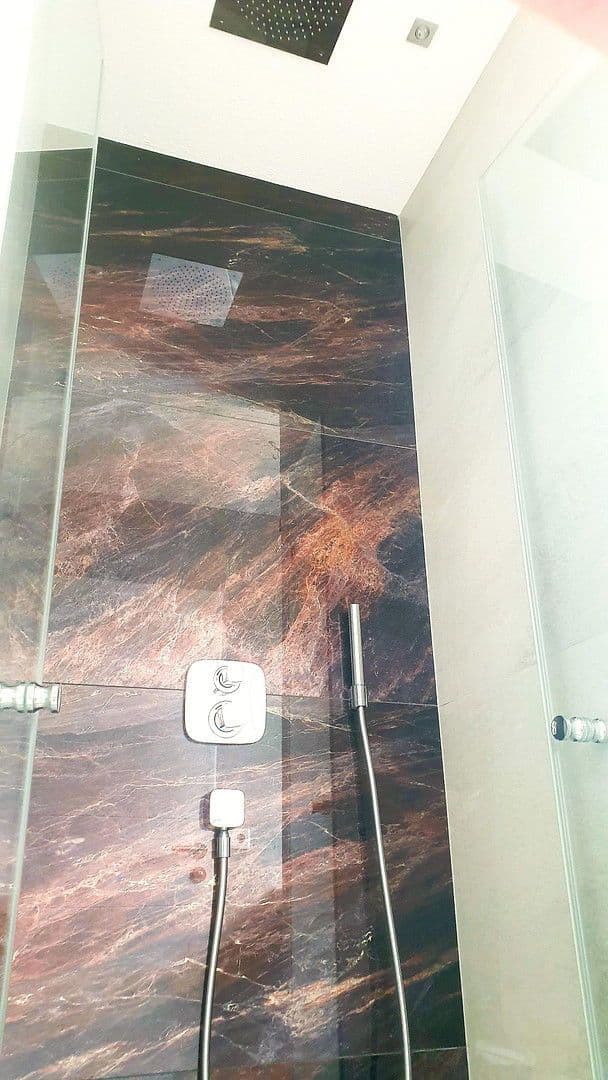 Pronájem bytu 3+1 126 m², Hummelskuppe, Petersberg, Hessen Pronájem bytu 3+1 126 m², Hummelskuppe, Petersberg, Hessen