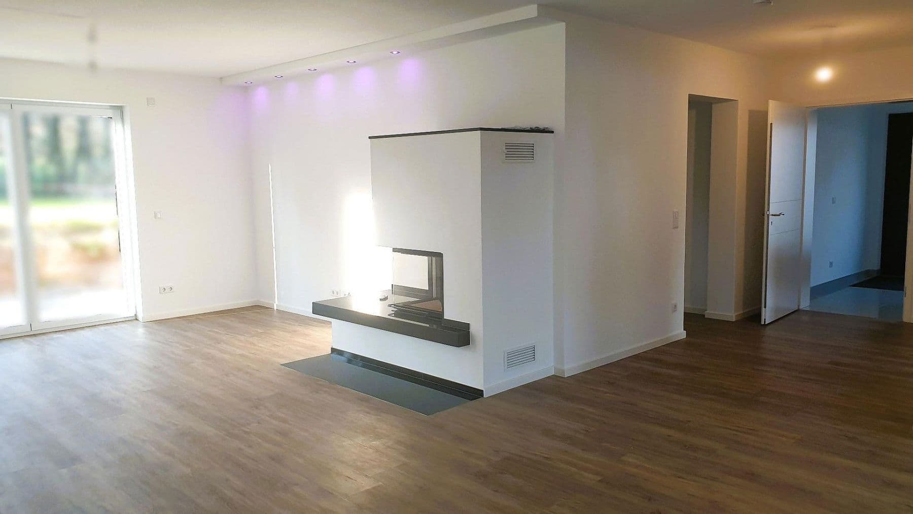 Pronájem bytu 3+1 126 m², Hummelskuppe, Petersberg, Hessen Pronájem bytu 3+1 126 m², Hummelskuppe, Petersberg, Hessen