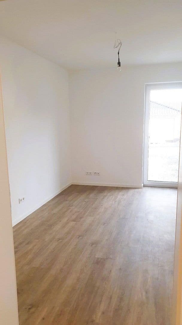 Pronájem bytu 3+1 126 m², Hummelskuppe, Petersberg, Hessen Pronájem bytu 3+1 126 m², Hummelskuppe, Petersberg, Hessen