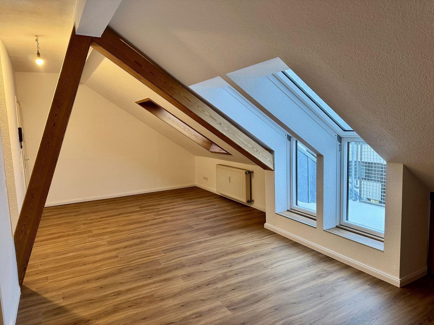 Pronájem bytu 2+1 60 m², Theaterstr. 71, Cáchy, Severní Porýní-Vestfálsko Pronájem bytu 2+1 60 m², Theaterstr. 71, Cáchy, Severní Porýní-Vestfálsko