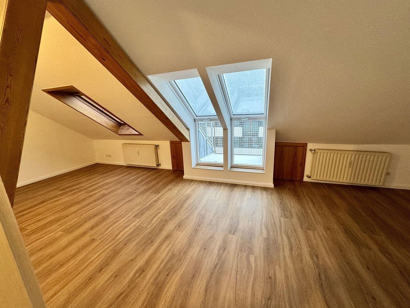 Pronájem bytu 2+1 60 m², Theaterstr. 71, Cáchy, Severní Porýní-Vestfálsko Pronájem bytu 2+1 60 m², Theaterstr. 71, Cáchy, Severní Porýní-Vestfálsko