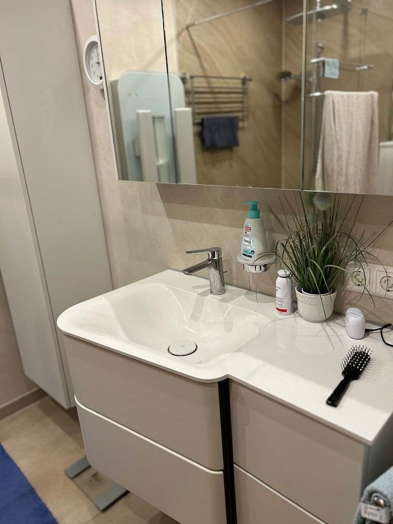 Prodej domu 171 m², pozemek 396 m², Weilheim an der Teck, Bádensko-Württembersko Prodej domu 171 m², pozemek 396 m², Weilheim an der Teck, Bádensko-Württembersko