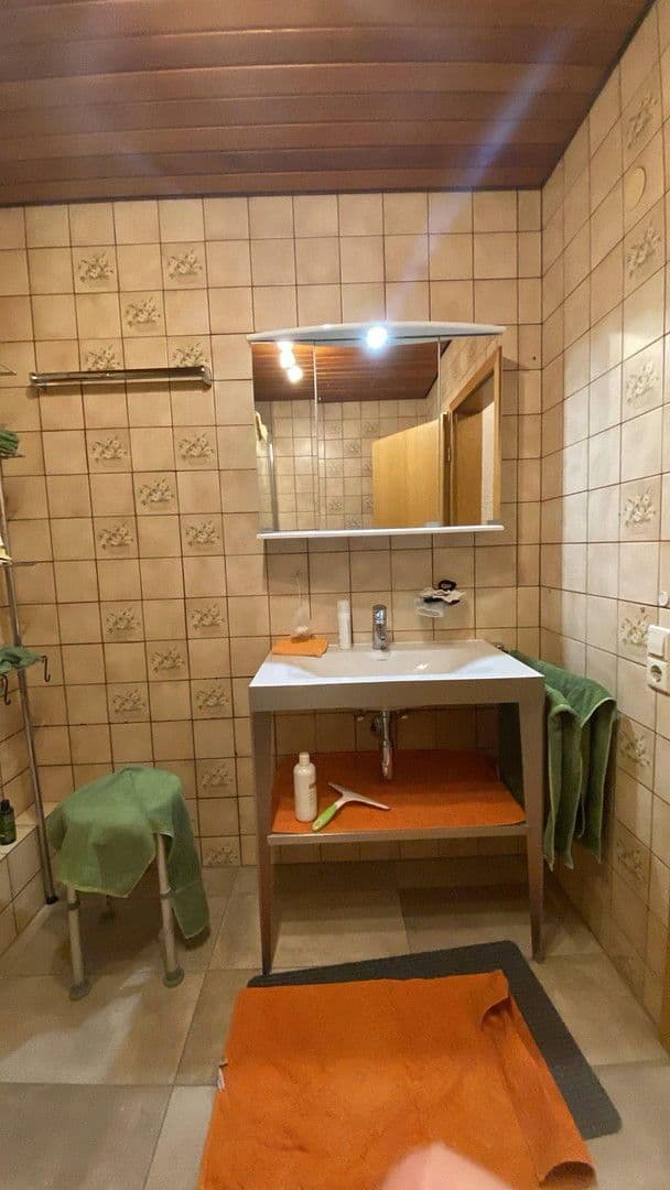 Prodej domu 171 m², pozemek 396 m², Weilheim an der Teck, Bádensko-Württembersko Prodej domu 171 m², pozemek 396 m², Weilheim an der Teck, Bádensko-Württembersko