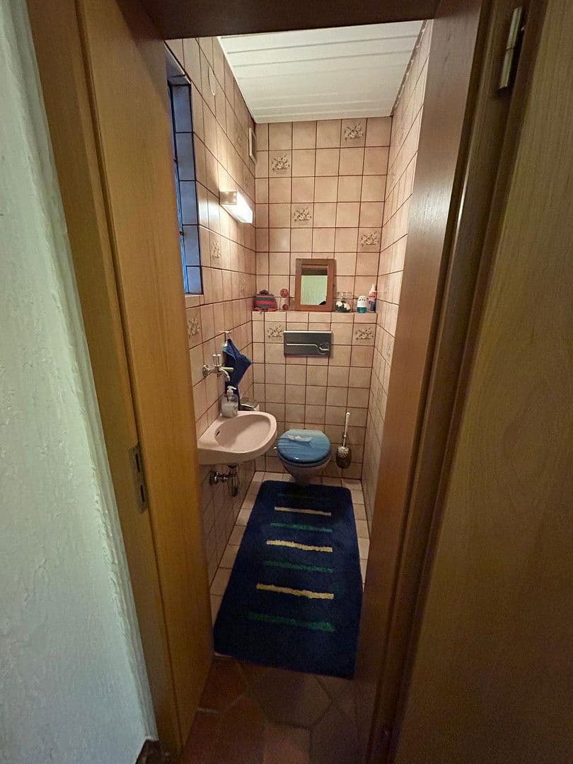 Prodej domu 171 m², pozemek 396 m², Weilheim an der Teck, Bádensko-Württembersko Prodej domu 171 m², pozemek 396 m², Weilheim an der Teck, Bádensko-Württembersko