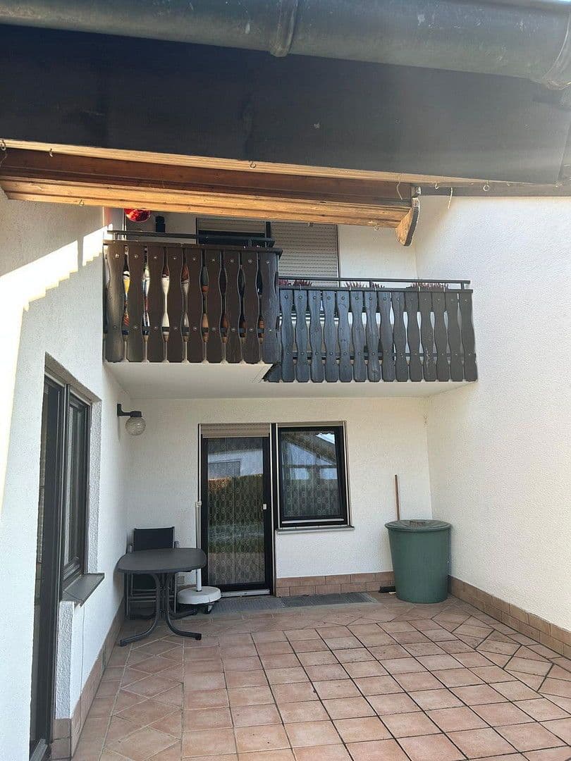 Prodej domu 171 m², pozemek 396 m², Weilheim an der Teck, Bádensko-Württembersko Prodej domu 171 m², pozemek 396 m², Weilheim an der Teck, Bádensko-Württembersko