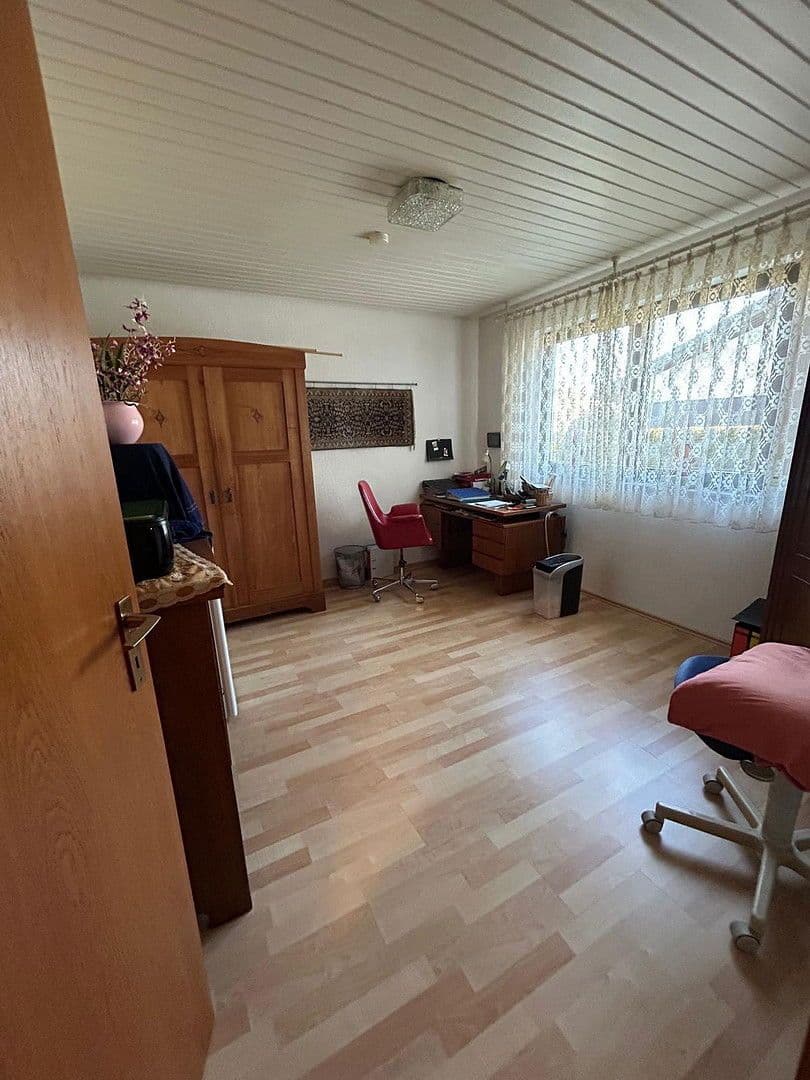 Prodej domu 171 m², pozemek 396 m², Weilheim an der Teck, Bádensko-Württembersko Prodej domu 171 m², pozemek 396 m², Weilheim an der Teck, Bádensko-Württembersko