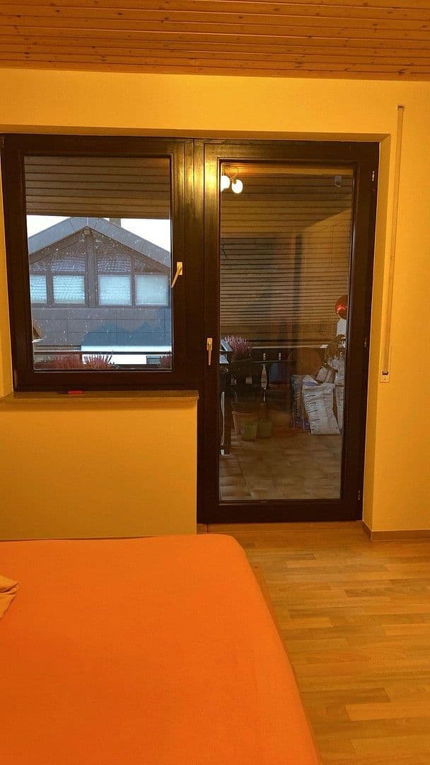 Prodej domu 171 m², pozemek 396 m², Weilheim an der Teck, Bádensko-Württembersko Prodej domu 171 m², pozemek 396 m², Weilheim an der Teck, Bádensko-Württembersko